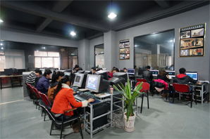 泉州電腦培訓學校全攻略 機構選擇、課程價格與就業前景